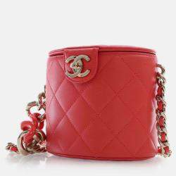 Pre Owned Chanel Red Small Quilted Lambskin Resin Elegant Chain Tubular Vanity Case