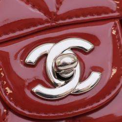 Pre Owned Chanel Red Medium Classic Patent Double Flap