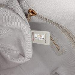 Pre Owned Chanel White Small Stitched Caviar City Walk Flap