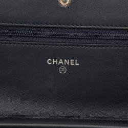 Pre Owned Chanel Navy Blue Chevron Lambskin Boy Wallet on Chain