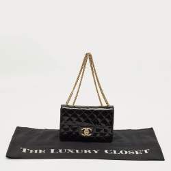 Pre Owned Chanel Black Quilted Patent Leather Mini Classic Shoulder Bag