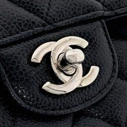 Pre Owned Chanel Black Leather Caviar Classic Medium