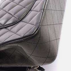 Pre Owned Chanel Classic Double Flap Medium Black Leather Shoulder Bag