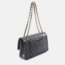 Pre Owned Chanel Classic Double Flap Medium Leather Shoulder Bag