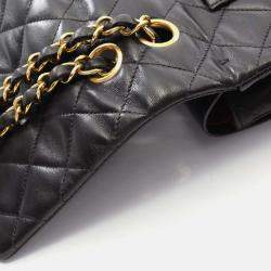 Pre Owned Chanel Classic Double Flap Medium Leather Shoulder Bag