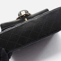 Pre Owned Chanel Classic Double Flap Medium Leather Shoulder Bag