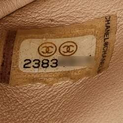 Pre Owned Chanel White Quilted Leather Mini Carry Chic Flap Bag