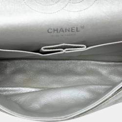 Pre Owned Chanel Silver Medium Classic Lambskin Double Flap