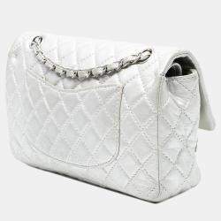 Pre Owned Chanel Silver Medium Classic Lambskin Double Flap