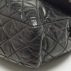 Pre Owned Chanel Black/Burgundy Quilted Glazed Leather Medium Castle Rock Top Handle Bag