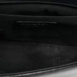 Pre Owned Chanel Black/Blue Quilted Patent Leather and Tweed Medium Boy Flap Bag