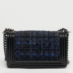 Pre Owned Chanel Black/Blue Quilted Patent Leather and Tweed Medium Boy Flap Bag