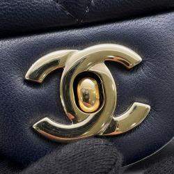 Pre Owned Chanel Matelasse Single Flap Chain Shoulder Navy Lambskin Size 17