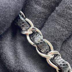 Pre Owned Chanel Matelasse W Flap Chain shoulder Bag Black Caviar Leather Size 25