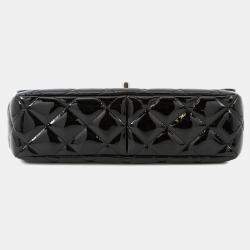 Pre Owned Chanel Matelasse Chain shoulder Bag Black Patent Leather Leather Size 25