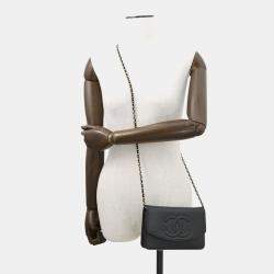 Pre Owned Chanel Chain Wallet Black Caviar Leather