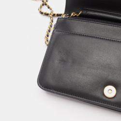 Pre Owned Chanel Boy Chanel Matelasse Chain Crossbody Shoulder Bag Leather