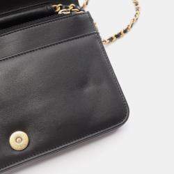 Pre Owned Chanel Boy Chanel Matelasse Chain Crossbody Shoulder Bag Leather