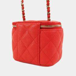 مملوكة مسبقًا Chanel Red Mini Quilted Caviar Vanity Case with Chain