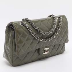 مملوكة مسبقًا Chanel Classic Double Flap Medium Patent Leather Flap Bag