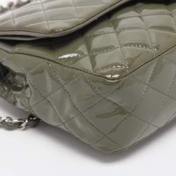 مملوكة مسبقًا Chanel Classic Double Flap Medium Patent Leather Flap Bag