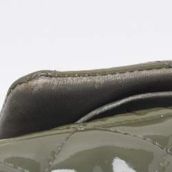 مملوكة مسبقًا Chanel Classic Double Flap Medium Patent Leather Flap Bag