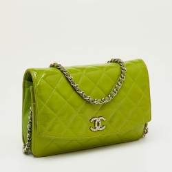 Pre Owned محفظة شانييل سلسلة بحرف سي بحزام جلد أخضر مبطن لامع