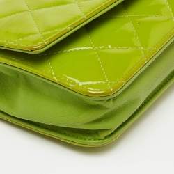Pre Owned محفظة شانييل سلسلة بحرف سي بحزام جلد أخضر مبطن لامع