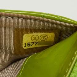 Pre Owned محفظة شانييل سلسلة بحرف سي بحزام جلد أخضر مبطن لامع