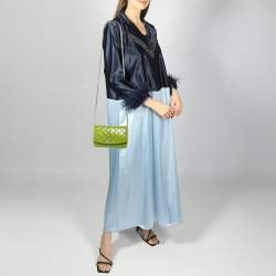 Pre Owned محفظة شانييل سلسلة بحرف سي بحزام جلد أخضر مبطن لامع