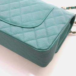مملوكة مسبقًا حقيبة شانيل كلاسيكية مزدوجة الغطاء متوسطة جلد كافيار أزرق/أخضر
