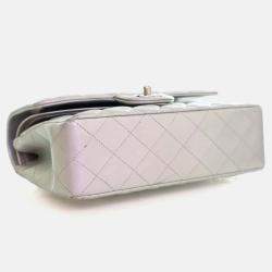 مملوكة مسبقًا حقيبة شانيل "كلاسيك دبل فلاب" جلد خروف صغيرة