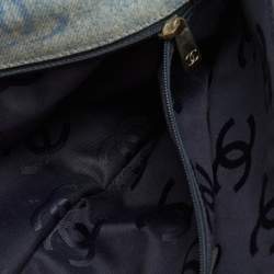 Pre Owned حقيبة كلتش شانيل فينتدج دينم سي سي أزرق بالشعار