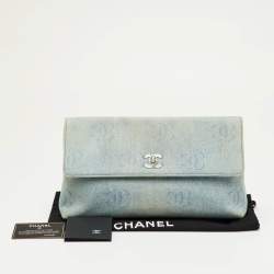 Pre Owned حقيبة كلتش شانيل فينتدج دينم سي سي أزرق بالشعار