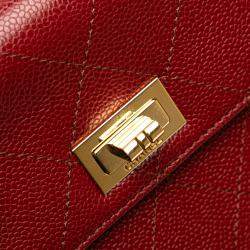 مملوكة مسبقًا Chanel Red Reissue 2.55 Quilted Caviar Top Handle Flap