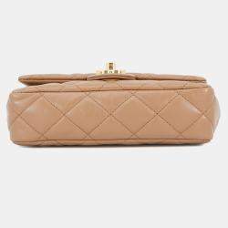 مملوكة مسبقًا حقيبة شانيل بيج ماتلاسي كوكو مارك صغيرة جلد حملام لامع