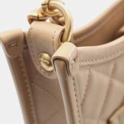 Pre Owned Chanel Matelasse Shoulder Bag Leather Beige