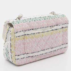 Pre Owned حقيبة كتف شانيل ماتلاسيه قماش غطاء مفرد أبيض بألوان متعددة