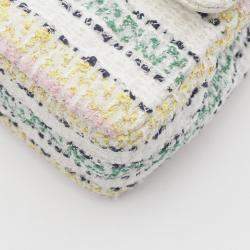 Pre Owned حقيبة كتف شانيل ماتلاسيه قماش غطاء مفرد أبيض بألوان متعددة