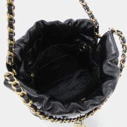 مملوكة مسبقًا Chanel 22 Line Black Leather Handbag