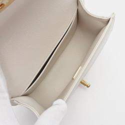 مملوكة مسبقًا Chanel Boy Chanel Small Shoulder Bag Leather Grained Calfskin White