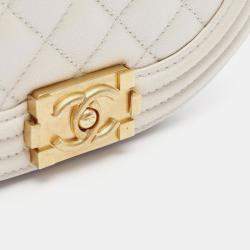 مملوكة مسبقًا Chanel Boy Chanel Small Shoulder Bag Leather Grained Calfskin White