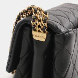 Pre Owned Chanel Matelasse Shoulder Bag Lambskin (Sheepskin) Black