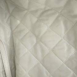 مملوكة مسبقًا Chanel 22 Matelasse Perforated Small Handbag In Shiny Calfskin Leather White