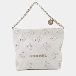 مملوكة مسبقًا Chanel 22 Matelasse Perforated Small Handbag In Shiny Calfskin Leather White