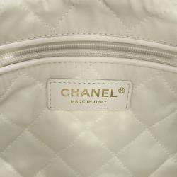 مملوكة مسبقًا Chanel 22 Matelasse Perforated Small Handbag In Shiny Calfskin Leather White