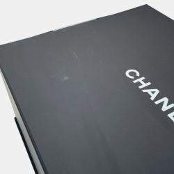 مملوكة مسبقًا Chanel 22 Matelasse Perforated Small Handbag In Shiny Calfskin Leather White