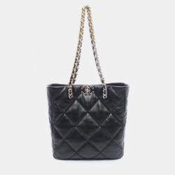 مملوكة مسبقًا Chanel 19 Shoulder Bag Leather Black