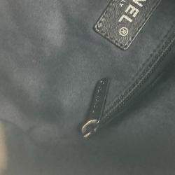 مملوكة مسبقًا Chanel Double Pocket Quilted Bag Zipper Chain Backpack Gunmetal Rucksack Leather Black