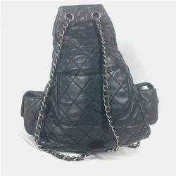 مملوكة مسبقًا Chanel Double Pocket Quilted Bag Zipper Chain Backpack Gunmetal Rucksack Leather Black